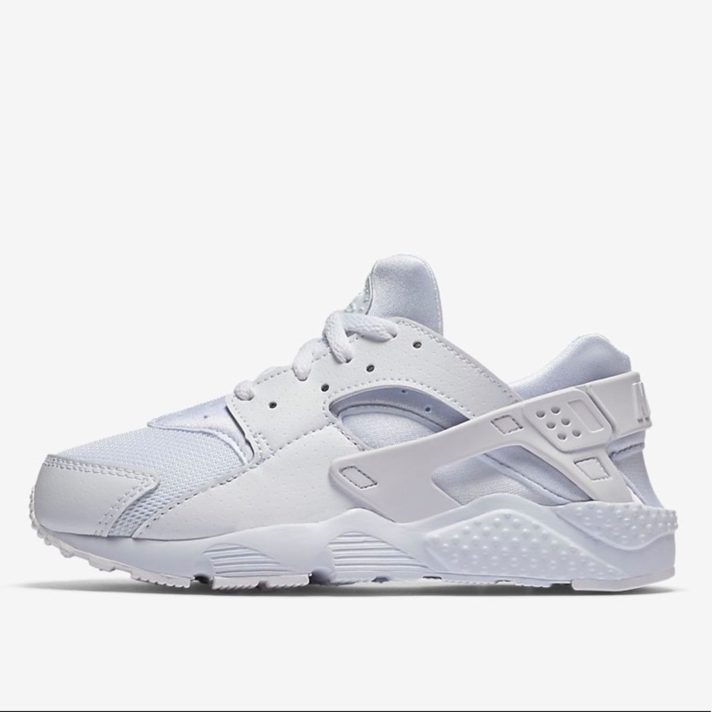 Nike Huarache White Sz 6/ Youth 4.5